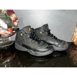 Nike Air Jordan 12 Retro Shoes in Black/White/Taxi